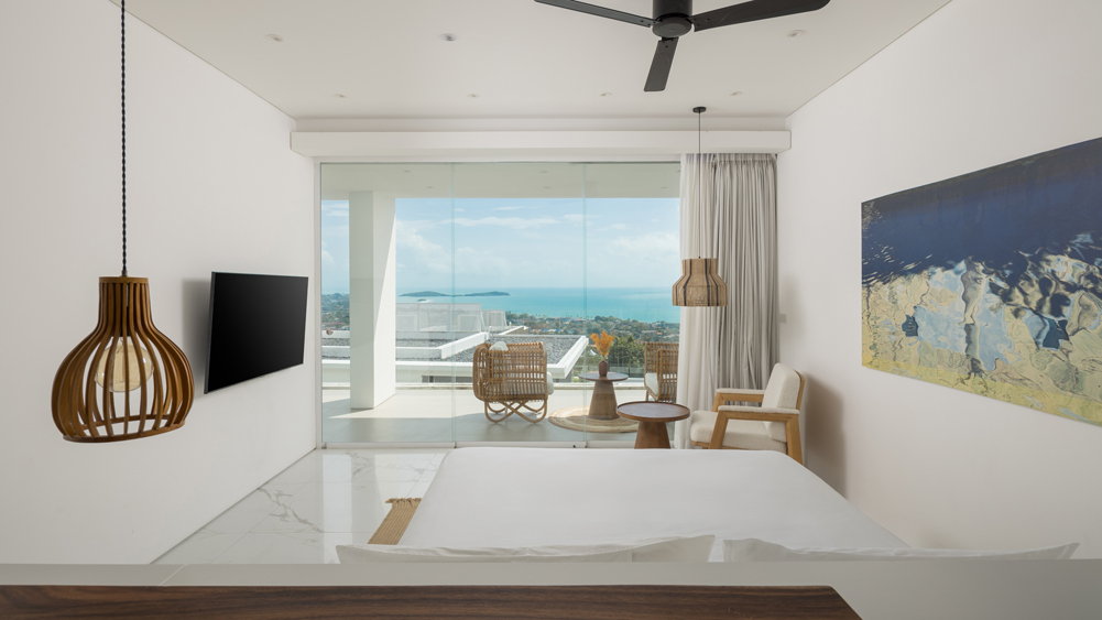 Golden Lotus - The Blossom Villa - Cosy bedroom 1 overlooking the ocean